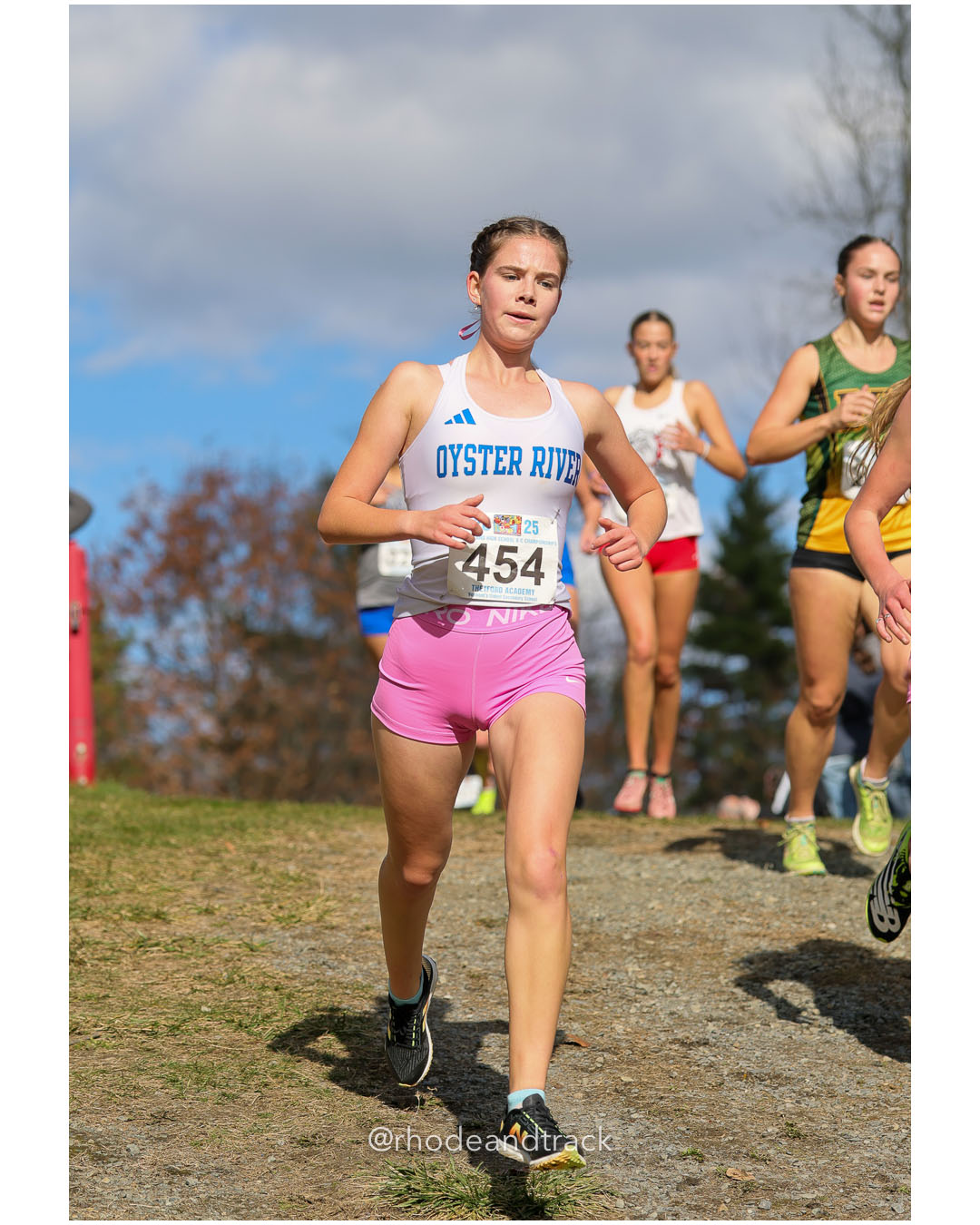 Haley Bezanson, Oyster River High School, P130, 21:40.22 - New England Cross Country State Championship - Thetford Vt - November 8, 2025 File: ./dir-1-Girls-Championship/251108-2025-New England-Cross-Country-Championships-Thetford-VT-129-296A2259.jpg Haley Bezanson, Oyster River High School, P130, 21:40.22 - New England Cross Country State Championship - Thetford Vt - November 8, 2025 –…
